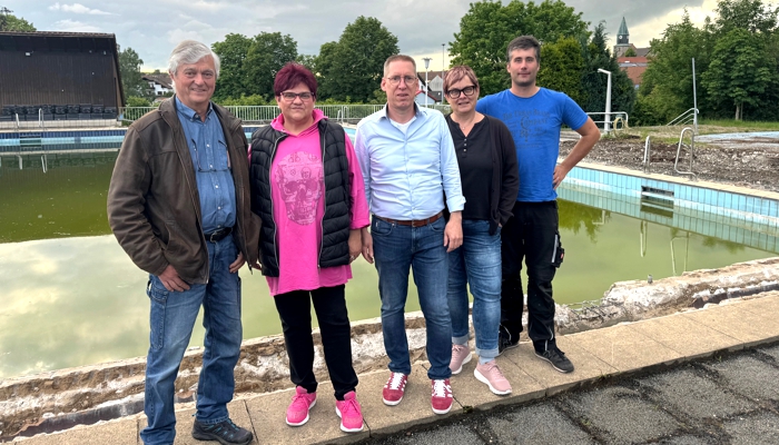 v.l.n.r. Ulmbachs Ortsvorsteher Alexander Happ, FW-Kreisvorsitzende Sylke Schröder,FW-Fraktionsvorsitzender Carsten Kauck, UBL-Vorsitzende Liane Heidund UBL-Mitglied Yannic Nüchter